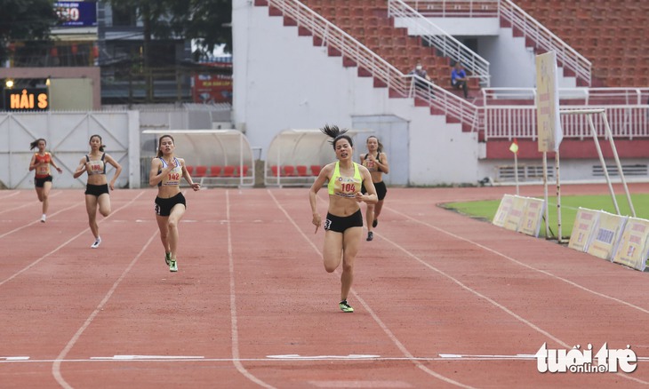 Cô gái vàng Nguyễn Thị Huyền thắng dễ tại giải đấu chuẩn bị cho SEA Games - Ảnh 2.