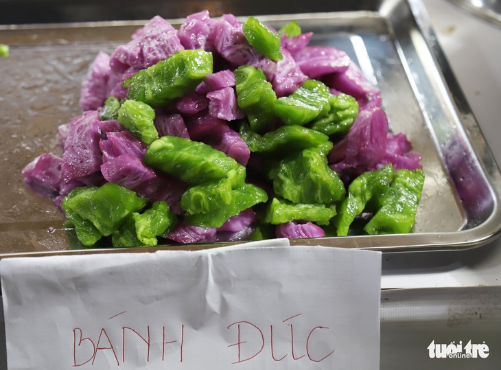 Mãn nhãn với cả trăm loại bánh dân gian hội ngộ tại Cần Thơ - Ảnh 3. Mãn nhãn với cả trăm loại bánh dân gian hội ngộ tại Cần Thơ - Ảnh 3.