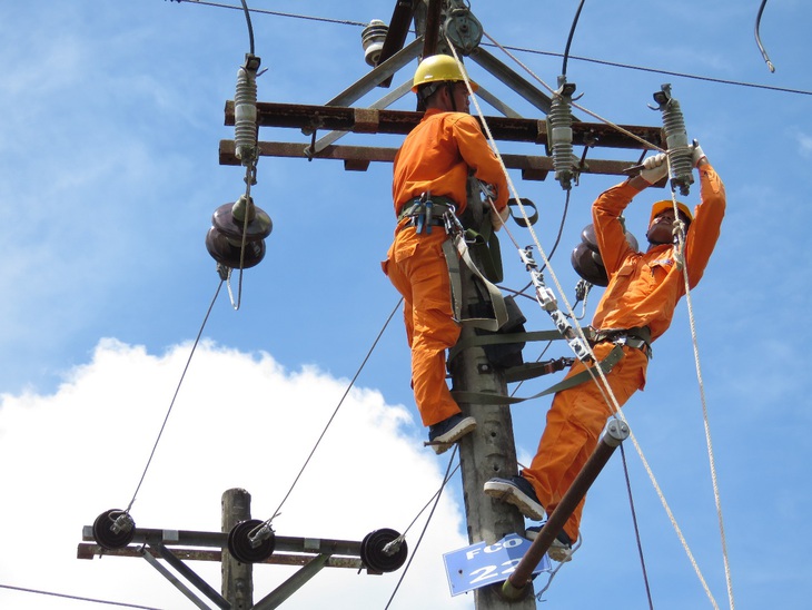 Đảm bảo cung cấp điện dịp lễ đầu năm 2022 - Ảnh 2. Đảm bảo cung cấp điện dịp lễ đầu năm 2022 - Ảnh 2.