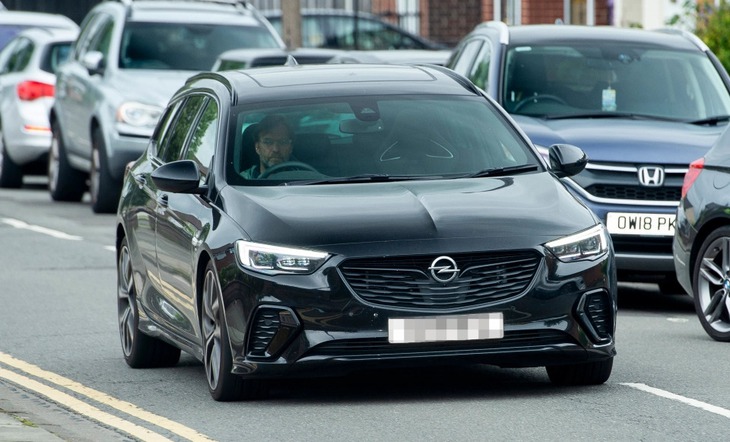 Huấn luyện viên Liverpool Jurgen Klopp tậu xe sang Bentley ngay trước ‘cú ăn 4’ của đội nhà - Ảnh 3.