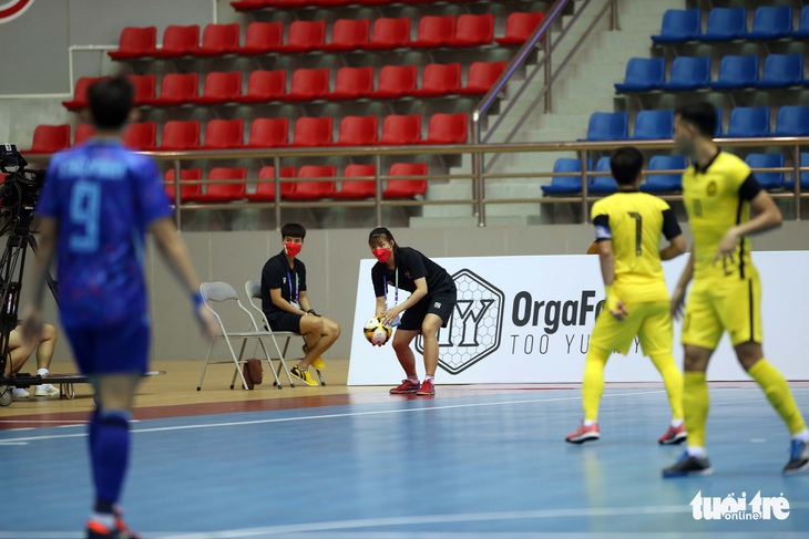 Môn futsal tươi tắn hơn với các cầu thủ nữ Phong Phú Hà Nam - Ảnh 2.