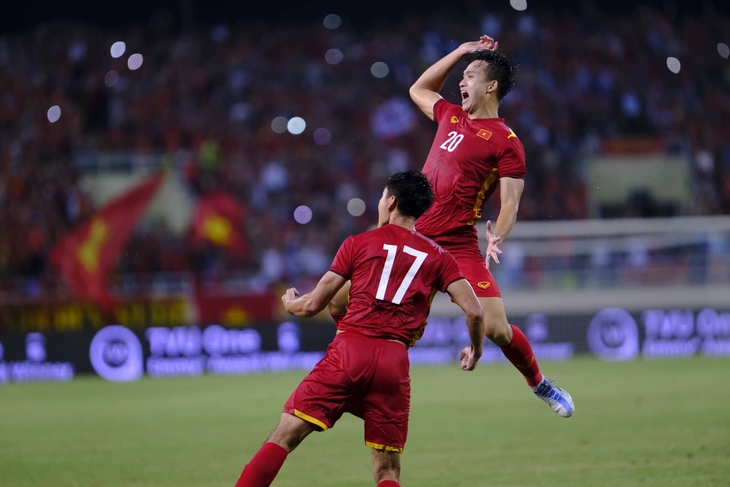 Đánh bại Thái Lan, U23 Việt Nam bảo vệ thành công chiếc HCV SEA Games - Ảnh 2.