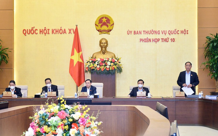 Đề nghị tiếp tục xử lý nghiêm các tổ chức, cá nhân thao túng chứng khoán