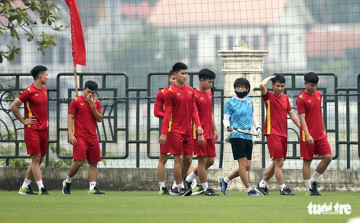 Đại thắng U23 Indonesia, ông Park vẫn cau có - Ảnh 4.