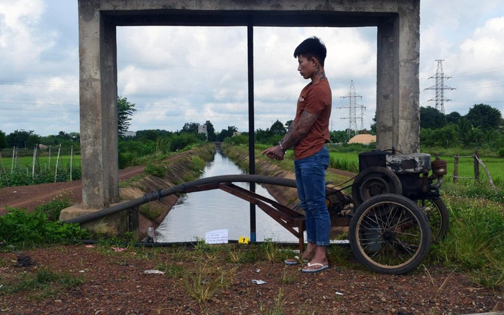 Bắt thanh niên dùng dao đâm chết người để 