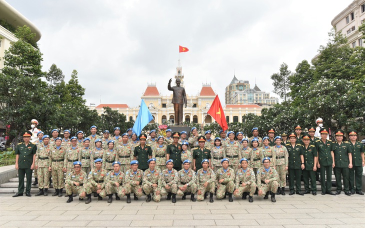 Sau gìn giữ hòa bình ở Nam Sudan, y bác sĩ Bệnh viện Quân y 175 báo công dâng Bác