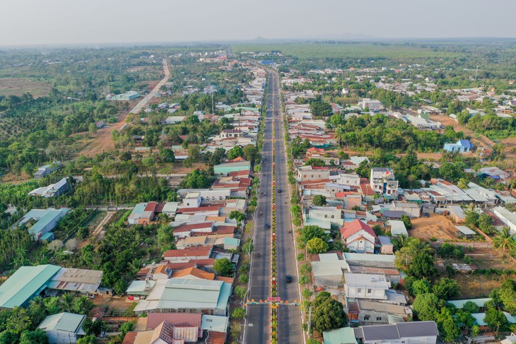 Làm nông thôn mới, thu nhập người dân tăng thêm 45 triệu đồng/năm - Ảnh 3.