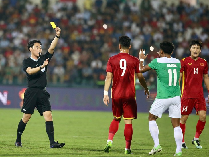 Đã trả gần hết tiền công cho giám sát, trọng tài nước ngoài làm nhiệm vụ tại SEA Games 31 - Ảnh 1.