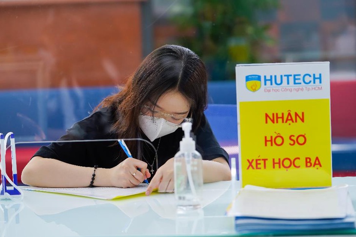 ‘Vượt ải’ thi tốt nghiệp THPT, cần làm gì để tăng cơ hội trúng tuyển đại học? - Ảnh 2.