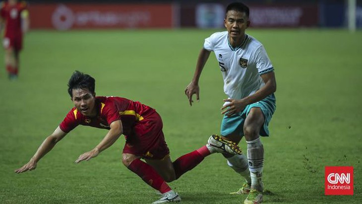 HLV Shin Tae Yong và PSSI đừng làm hỏng cầu thủ U19 Indonesia! - Ảnh 1.