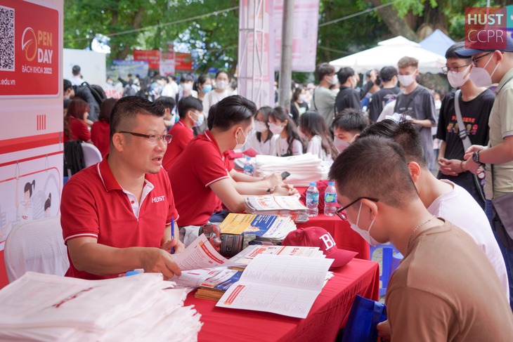 Trên 7.000 thí sinh sẽ tham dự kỳ thi đánh giá tư duy của Trường đại học Bách khoa Hà Nội - Ảnh 1.