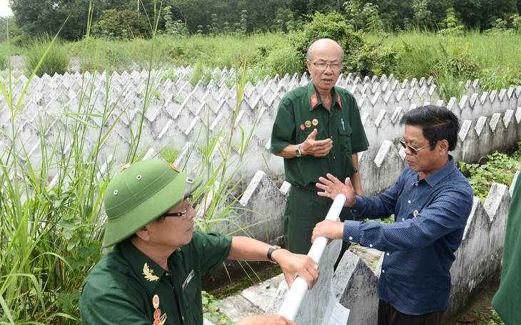 Người thương binh tìm tọa độ đồng đội