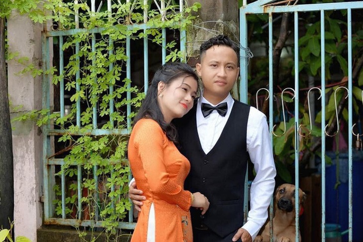 Những lần cún cưng làm tiểu tam trong đám cưới gia chủ - Ảnh 1. Những lần cún cưng làm tiểu tam trong đám cưới gia chủ - Ảnh 1.
