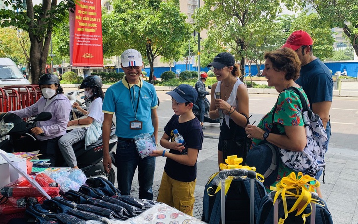 Chưa hết tour hè, chùm tour thu đông đã nhộn nhịp