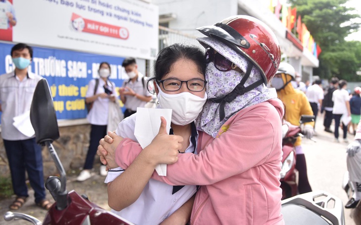 Thi tốt nghiệp THPT 2022: Đề văn ra 