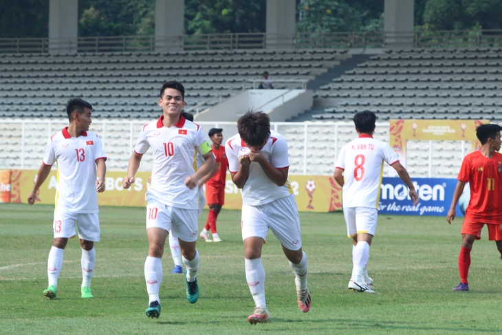 U19 Việt Nam - U19 Myanmar: 3-1: Tự tin chờ đại chiến với Thái Lan - Ảnh 1.