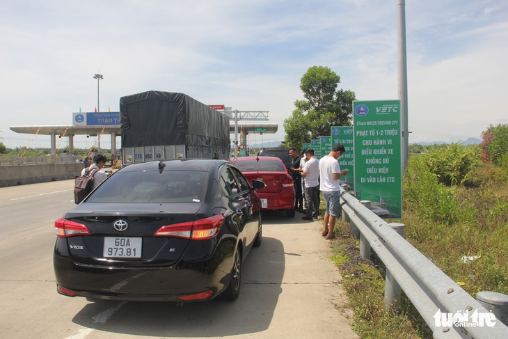 Thu phí tự động không dừng: Đi 13km nhưng tiền tài khoản phải đủ 131km - Ảnh 5.