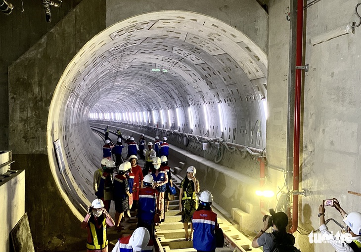 Sốt ruột với hạ tầng kết nối với metro số 1 - Ảnh 1.