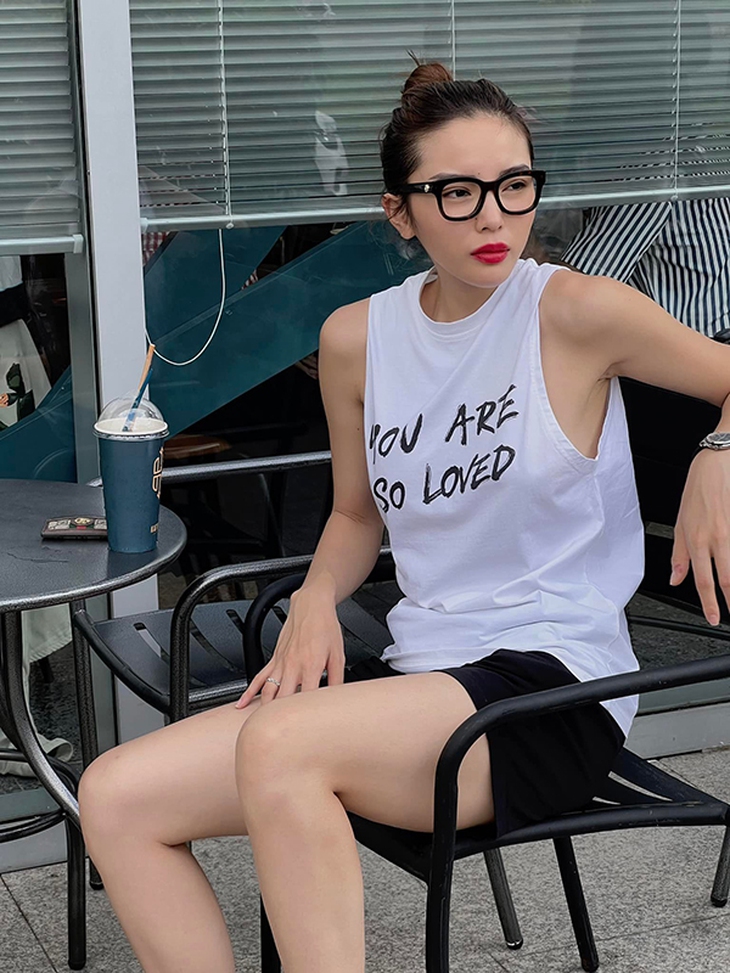Ảnh vui sao Việt 14-8: Hai mẹ con Bảo Thy cool ngầu - Ảnh 8. Ảnh vui sao Việt 14-8: Hai mẹ con Bảo Thy cool ngầu - Ảnh 8.