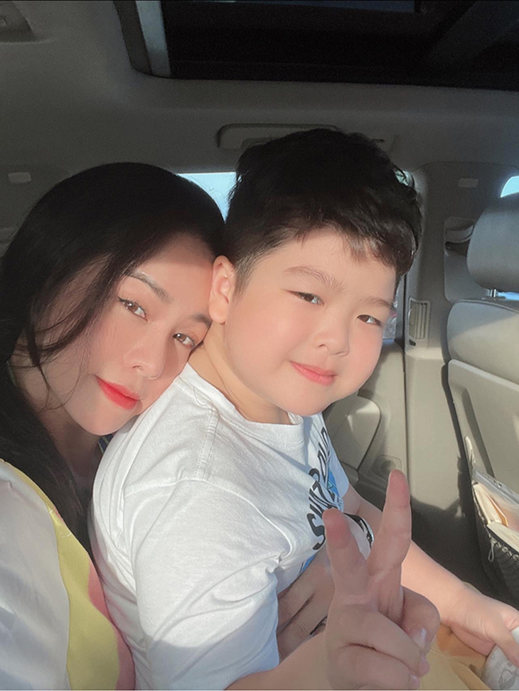 Ảnh vui sao Việt 14-8: Hai mẹ con Bảo Thy cool ngầu - Ảnh 9. Ảnh vui sao Việt 14-8: Hai mẹ con Bảo Thy cool ngầu - Ảnh 9.