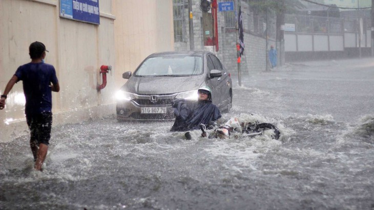 Ngăn lũ quét qua TP Thủ Đức - Ảnh 1.