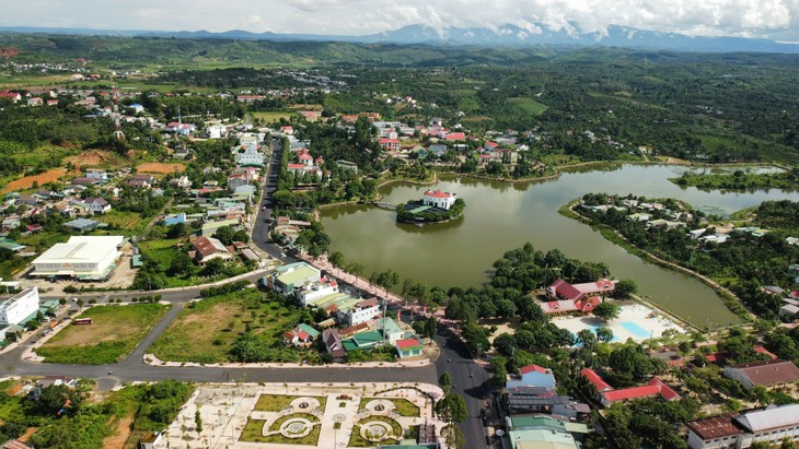 Vụ quốc lộ xuống cấp như bị giội bom: Thiếu vốn nên chưa thể xử lý dứt điểm - Ảnh 4.