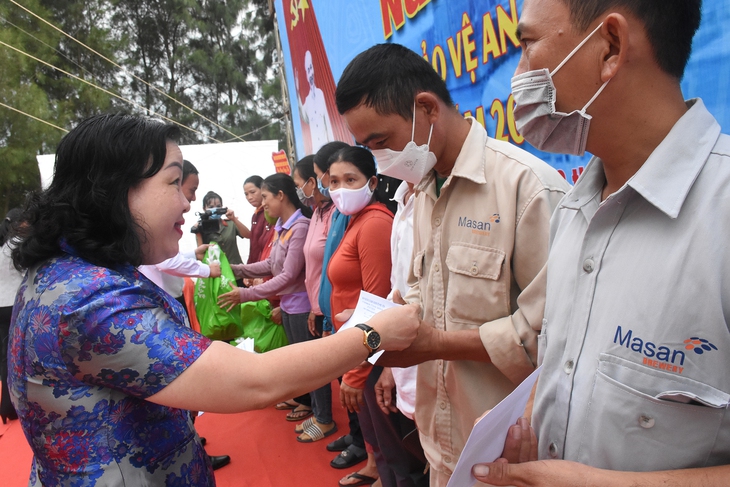 Nhiều mô hình hay trong phong trào Toàn dân bảo vệ an ninh Tổ quốc tại Phú Yên - Ảnh 2.