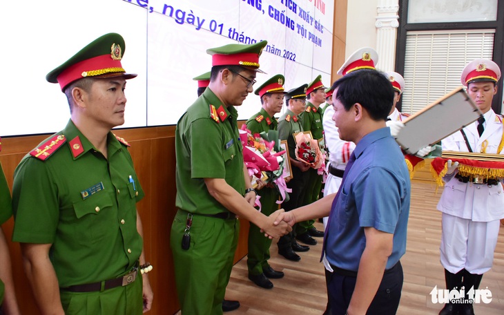 Vụ cướp tiệm vàng ở chợ Đông Ba: Khen thưởng công an phá án