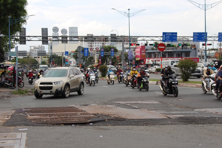 Nhắc nhở nhiều lần không sửa, Sở Giao thông vận tải TP.HCM lại ra công văn chấn chỉnh dự án cấp nước - Ảnh 1.