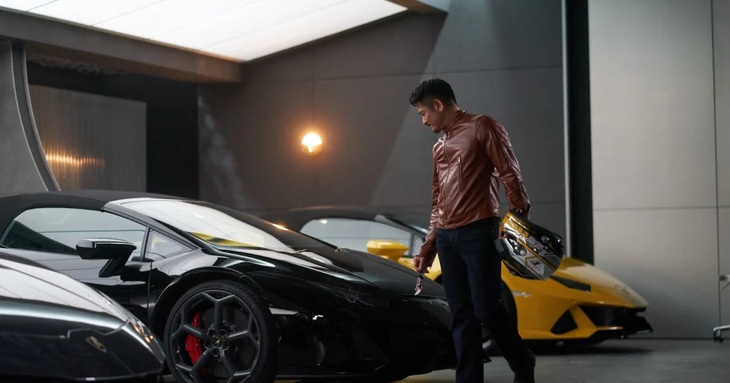 Lóa mắt với bộ sưu tập siêu xe toàn Ferrari, Lamborghini của Quách Phú Thành - Ảnh 2.