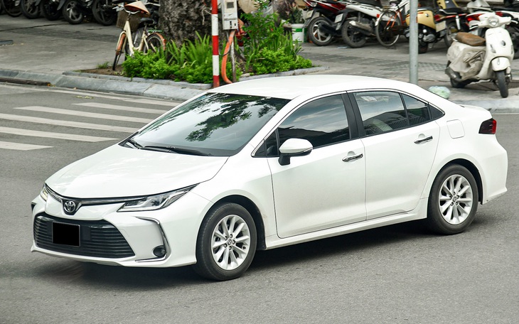 Sedan cỡ C đua giảm giá trong tháng Ngâu, có mẫu hết hàng chờ ra bản mới tại Việt Nam