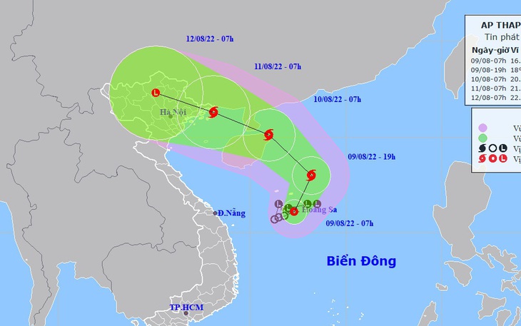 Áp thấp nhiệt đới mạnh lên thành bão trong ngày 9-8, hướng ra biển nhưng sau đó vòng vào vịnh Bắc Bộ