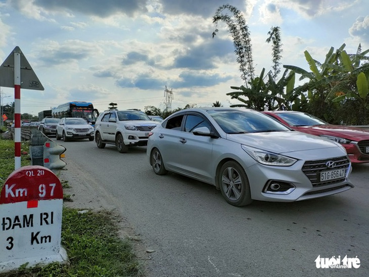 Bộ GTVT trả lời Đồng Nai: Tập trung đầu tư cao tốc, chưa thể mở rộng quốc lộ 20 - Ảnh 1.