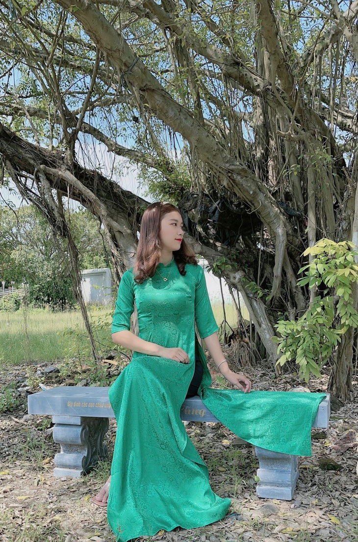 Áo dài Vân Oanh - Dùng bước chân của thời đại mới làm sống mãi hơi thở của truyền thống dân tộc - Ảnh 3. Áo dài Vân Oanh - Dùng bước chân của thời đại mới làm sống mãi hơi thở của truyền thống dân tộc - Ảnh 3.