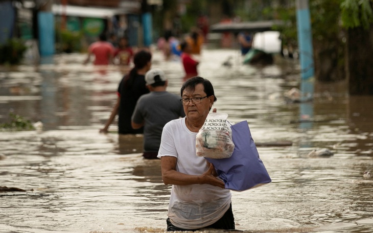 Siêu bão Noru: Ít nhất 5 người Philippines thiệt mạng