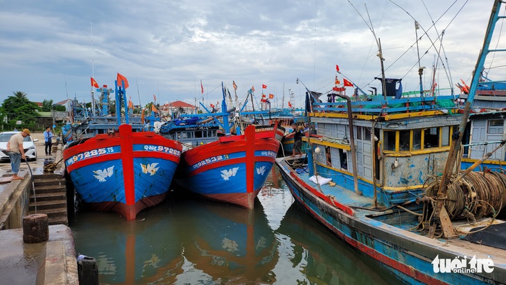 Bộ trưởng Lê Minh Hoan nói bão Noru rất mạnh, khả năng đổ bộ trực tiếp vào Quảng Ngãi - Ảnh 2.