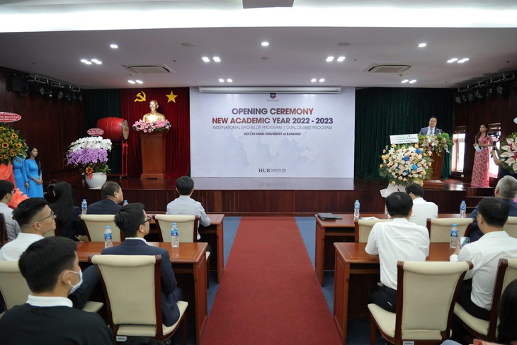 Khai giảng năm học  2022-2023 đợt 1 cho sinh viên hệ liên kết quốc tế - Ảnh 1.