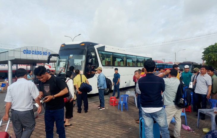 Tàu cao tốc đi Phú Quốc tạm thời ngưng chạy vì ảnh hưởng bão - Ảnh 2.