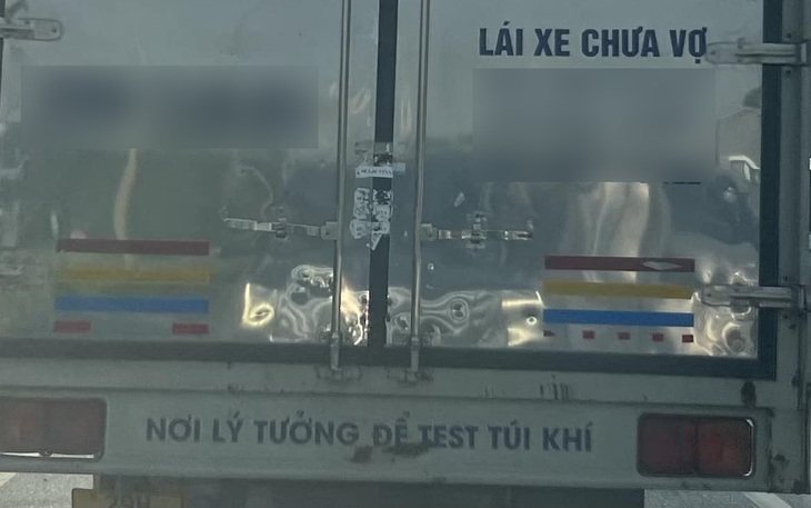 Ảnh vui 28-9: Lái xe chưa vợ ghi chú 