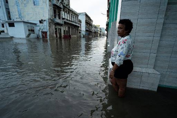 Bão Ian tàn phá bang Florida của Mỹ - Ảnh 9.