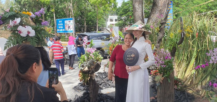 Lễ 2-9, nghệ nhân cả nước tề tựu về Cần Thơ dự hội thi lan - Ảnh 5. Lễ 2-9, nghệ nhân cả nước tề tựu về Cần Thơ dự hội thi lan - Ảnh 5.