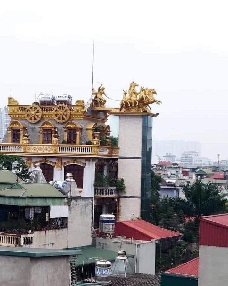 Ảnh vui 4-9: Người giàu luôn có lối đi riêng. - Ảnh 1. Ảnh vui 4-9: Người giàu luôn có lối đi riêng. - Ảnh 1.