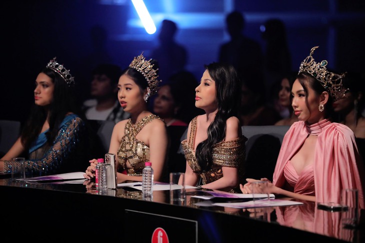 Oách chưa, 3 hoa hậu Việt nắm tay xuất ngoại làm giám khảo Miss Grand India 2022! - Ảnh 1.