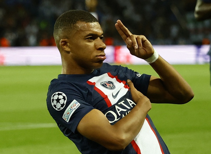 Mbappe và Haaland lập cú đúp bàn thắng ngày mở màn Champions League - Ảnh 1.