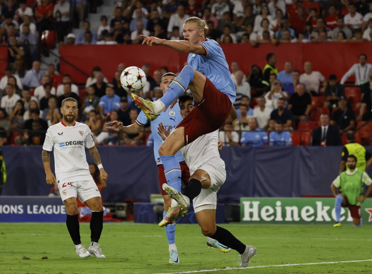 Mbappe và Haaland lập cú đúp bàn thắng ngày mở màn Champions League - Ảnh 2.