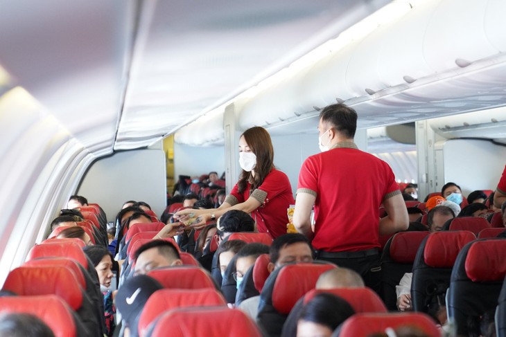 Tận hưởng mùa thu vàng cùng trăm ngàn vé khuyến mãi từ Vietjet - Ảnh 2.