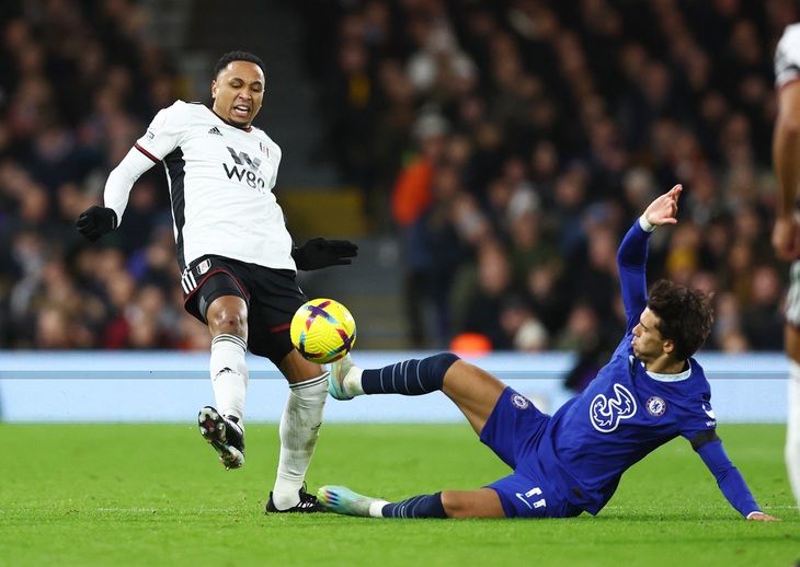 Tân binh đắt giá lãnh thẻ đỏ, Chelsea thua Fulham - Ảnh 1.