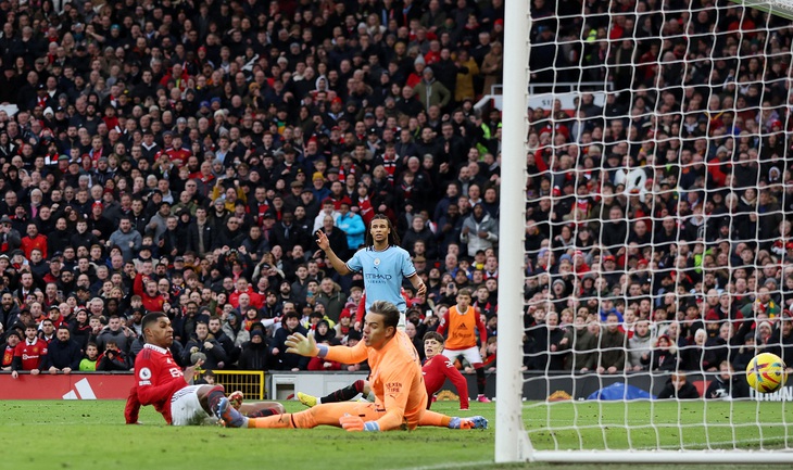 Bruno, Rashford giúp Man Utd ngược dòng trước Man City - Ảnh 3.