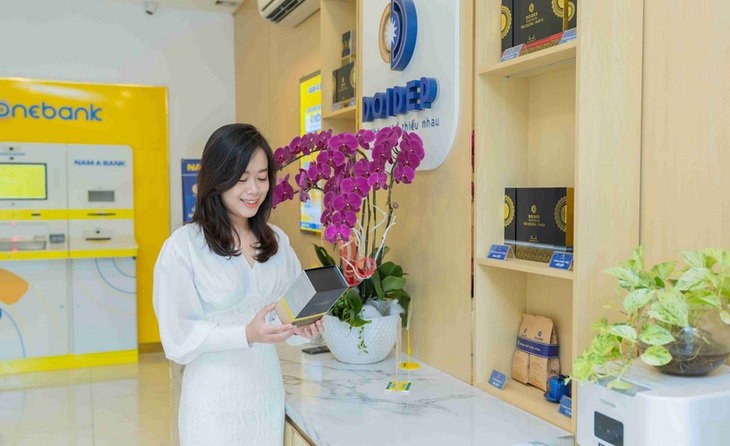 Giao dịch online không lo ngân hàng không nghỉ tết - Ảnh 1. Giao dịch online không lo ngân hàng không nghỉ tết - Ảnh 1.