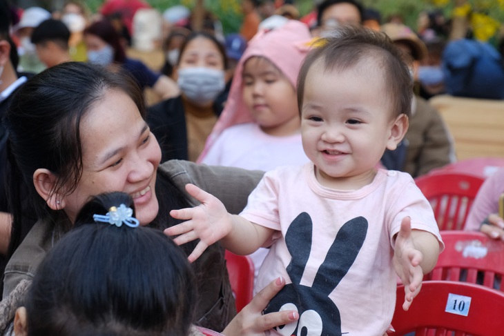 Mọi người cùng có Tết - Ảnh 1. Mọi người cùng có Tết - Ảnh 1.